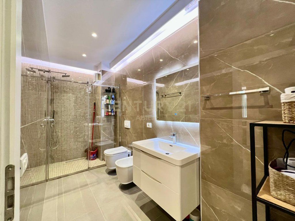 SHESIM, APARTAMENT PREMIUM 2+1+2 me POST PARKIMI te KOMUNA‼️