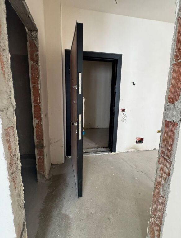 Shitet apartament 1+1 në Astir, tek AOS Residence.