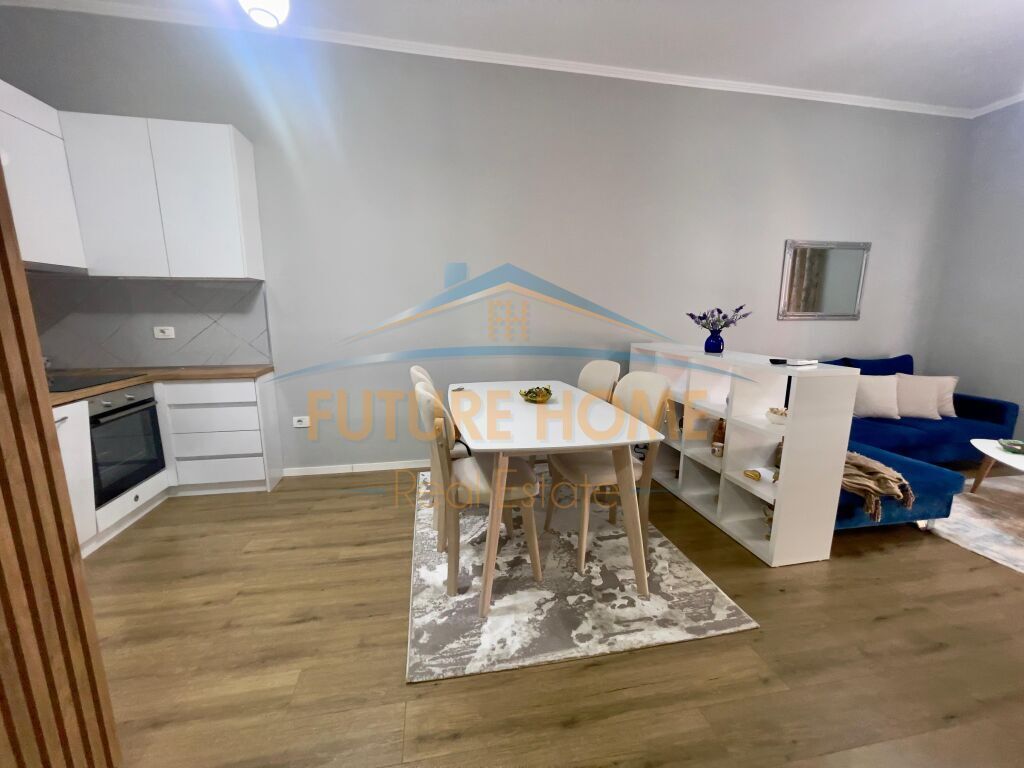 Affitto, Appartamento 1+1+Posto Auto, Complesso Delijorgji, Tirana