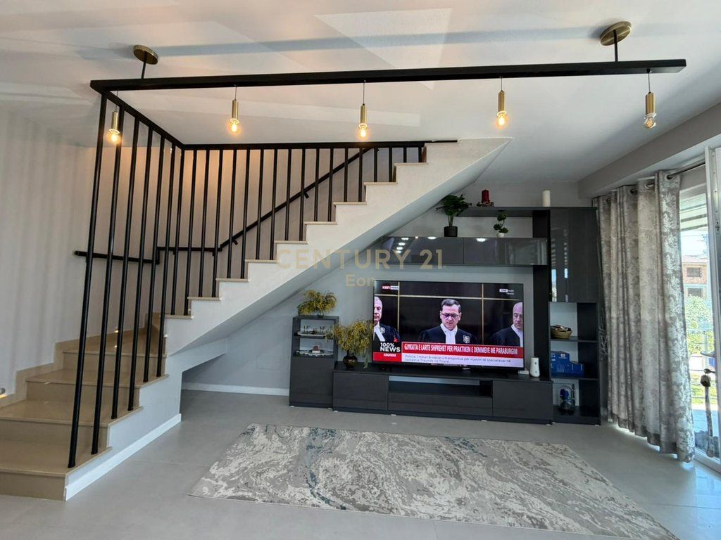SHITET VILE MODERNE 2-KATESHE NE XHAFZOTAJ ,DURRES!