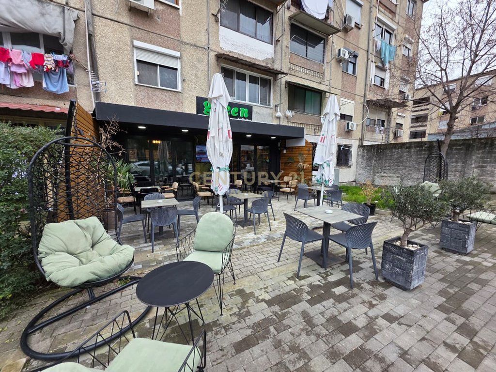 JEPET ME QIRA BAR/KAFE TEK TV KLAN!