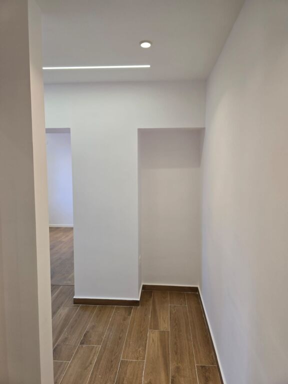Studio apartment for sale at 4 Deshmoret Street