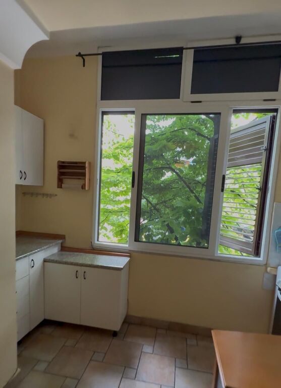🏠Shitet Apartament 1+1+bllk 📍Rruga Bardhyl 💥Super Location, pallat buze rruge💶150.000€