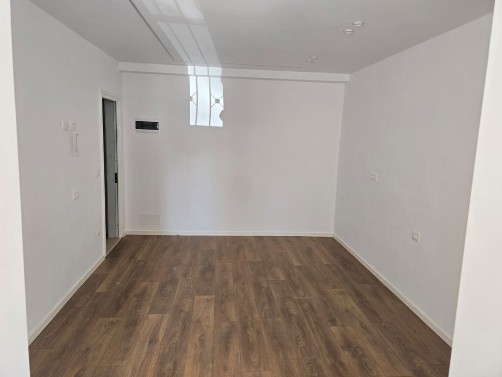 Sale | Garsoniere | Rruga Bardhyl | 83000 €