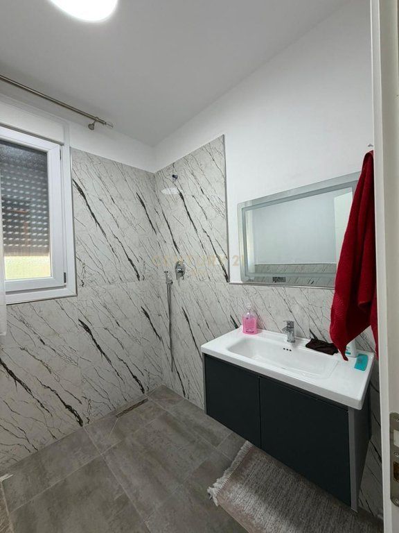 SHITET VILE MODERNE 2-KATESHE NE XHAFZOTAJ ,DURRES!