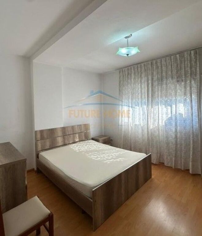 Qera, Apartament 1+1, Xhamllik, Tiranë