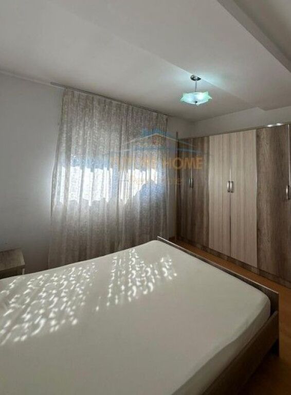 Qera, Apartament 1+1, Xhamllik, Tiranë