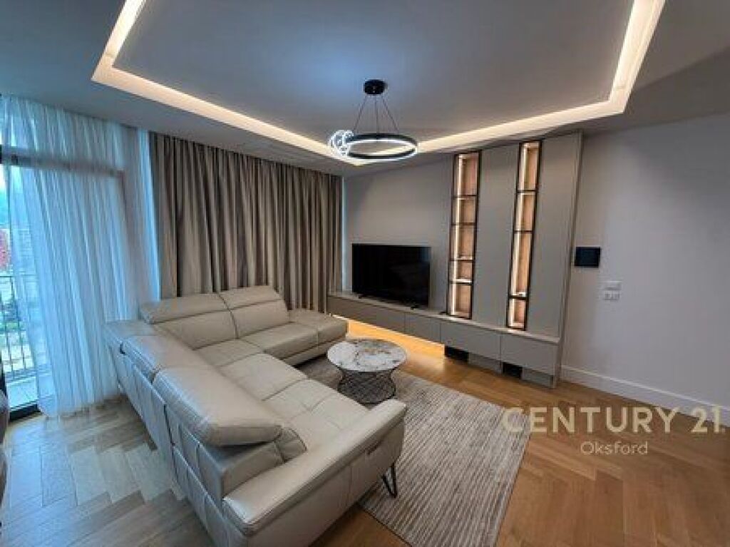 AFFITTIAMO APPARTAMENTO DI LUSSO + POSTO AUTO PRESSO LA RESIDENZA LAKE VIEW!
