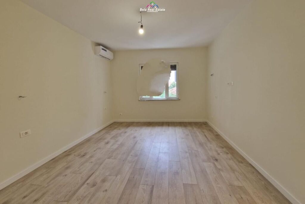 Zyre Me Qera 3+1 Ne Qender ( ID BZ2941) Tirane