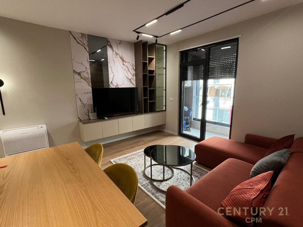 Apartament 1+1 tek Salillari, Kopshti Botanik Zoologjik, Tiranë