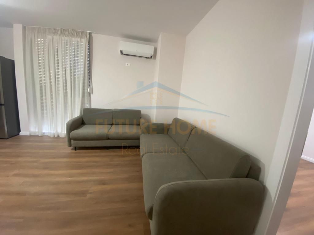 Qira, Apartament 2+1, Rruga e Barrikadave, Tiranë.