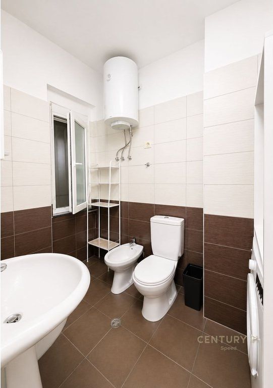 Shitet apartament 1+1 në zonën e Astirit!