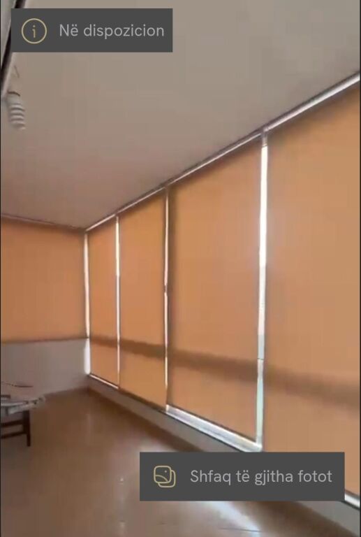 Shitet 2+1+2 dhe garazhd, Kamez. 150,000 €
