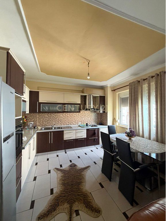 ALI DEMI, JAPIM ME QIRA APARTAMENT 2+1+2 530 € /Muaj