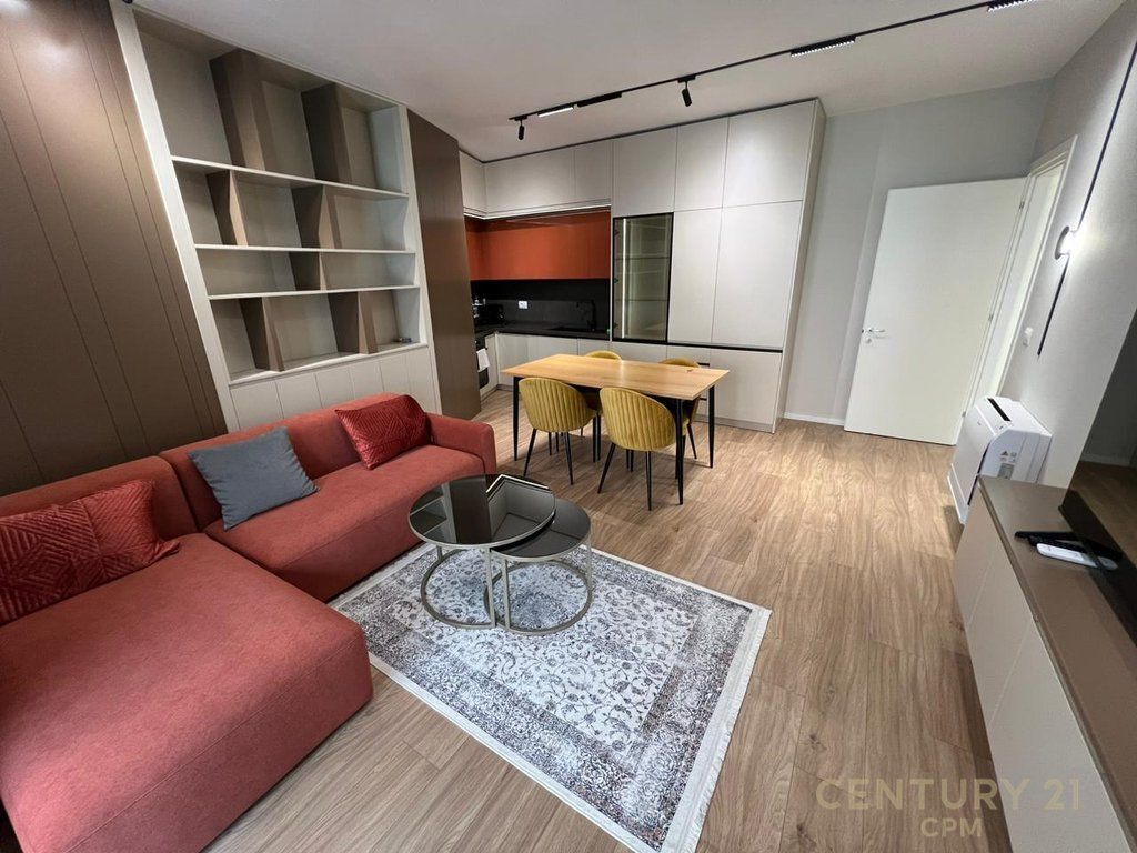 Apartament 1+1 tek Salillari, Kopshti Botanik Zoologjik, Tiranë