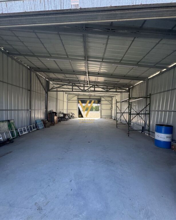 JEPET KAPANON 240 M2 ME QIRA NE KAMEZ 900 EURO