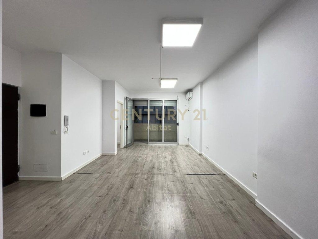 QIRA, AMBIENT MODERN ZYRASH - 95 m2, STADIUMI DINAMO‼️
