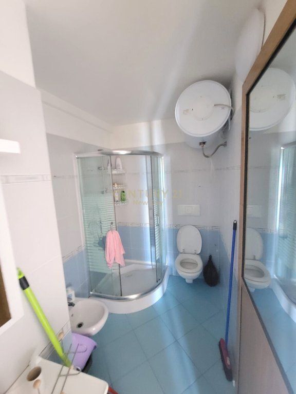 Shitet Apartament 2+1 me pamje Deti ne Currila 330,000€ | 110 m²
