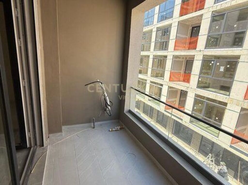 SHITET APARTAMENT 1+1 + POST PARKIMI NE QERRET !!!