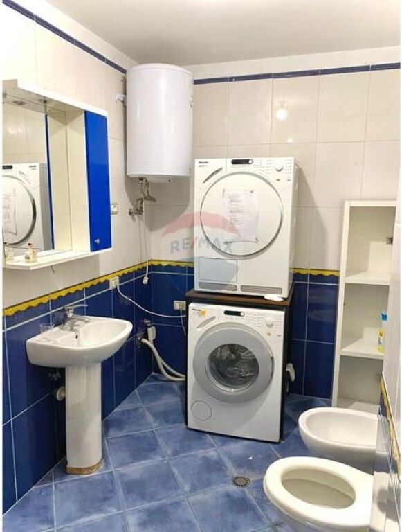 Apartament - Për Shitje - Kompleksi Kolombo, Tiranë