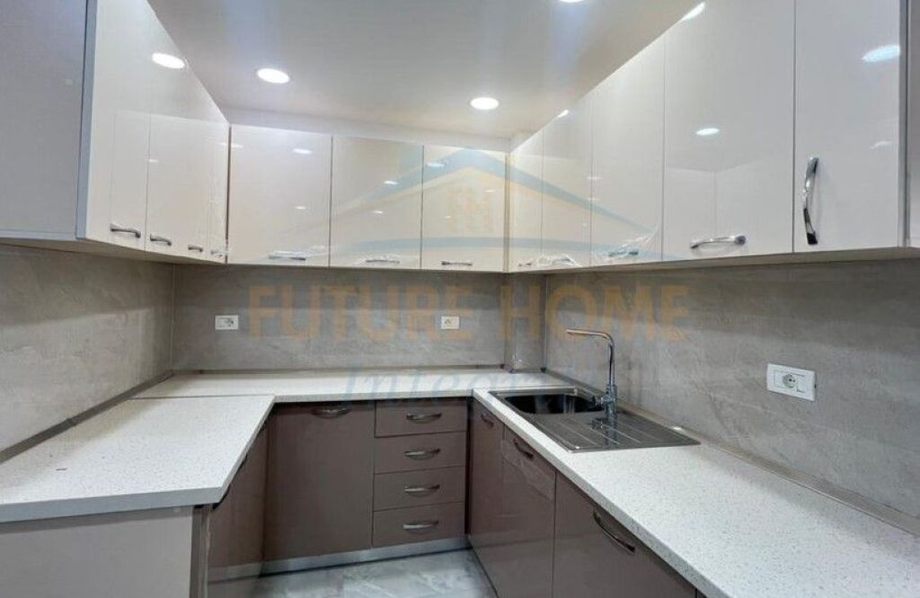 Qera, Apartament 2+1, Oxhaku, Tiranë.