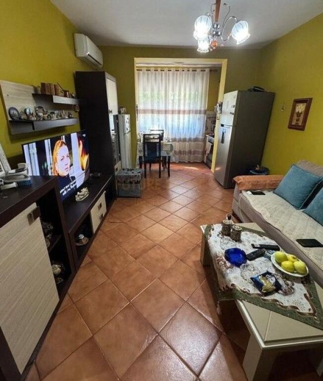 Shitet, Apartament 1+1, Tregu Ri Elektrik, Ali Demi, Tirane​