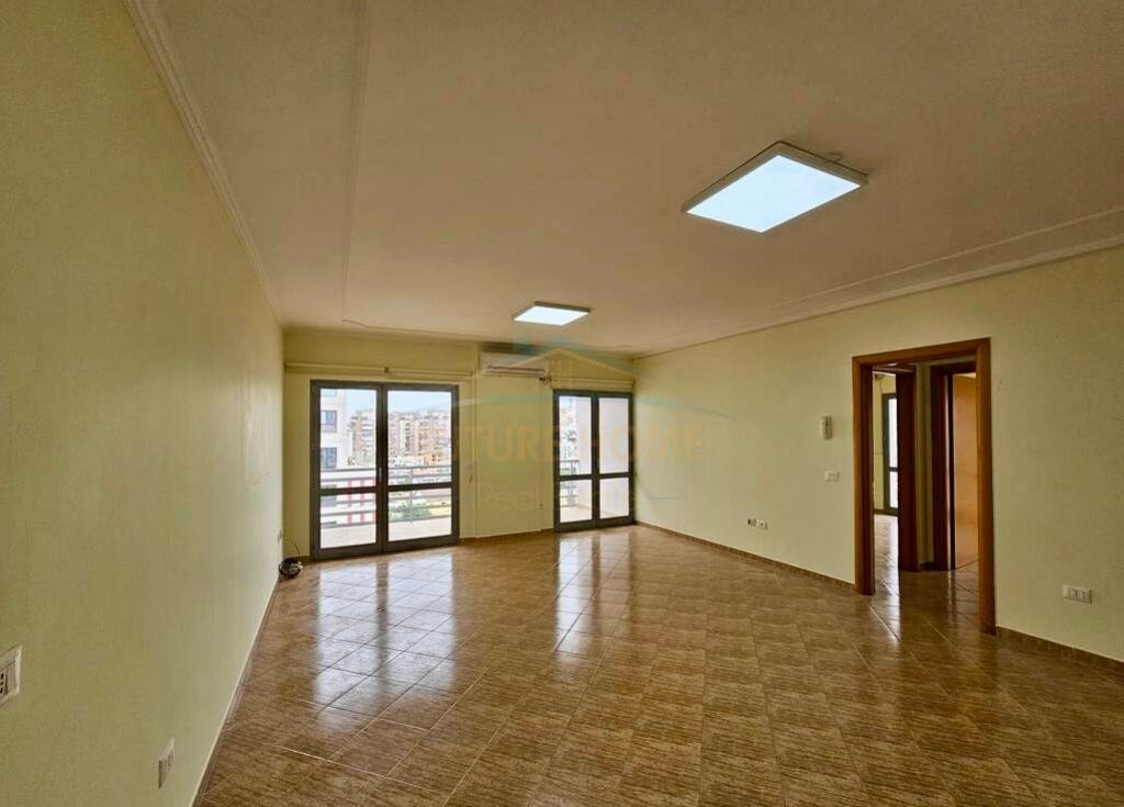 Affitto, Locale Commerciale, Zogu i Zi, Tirane.