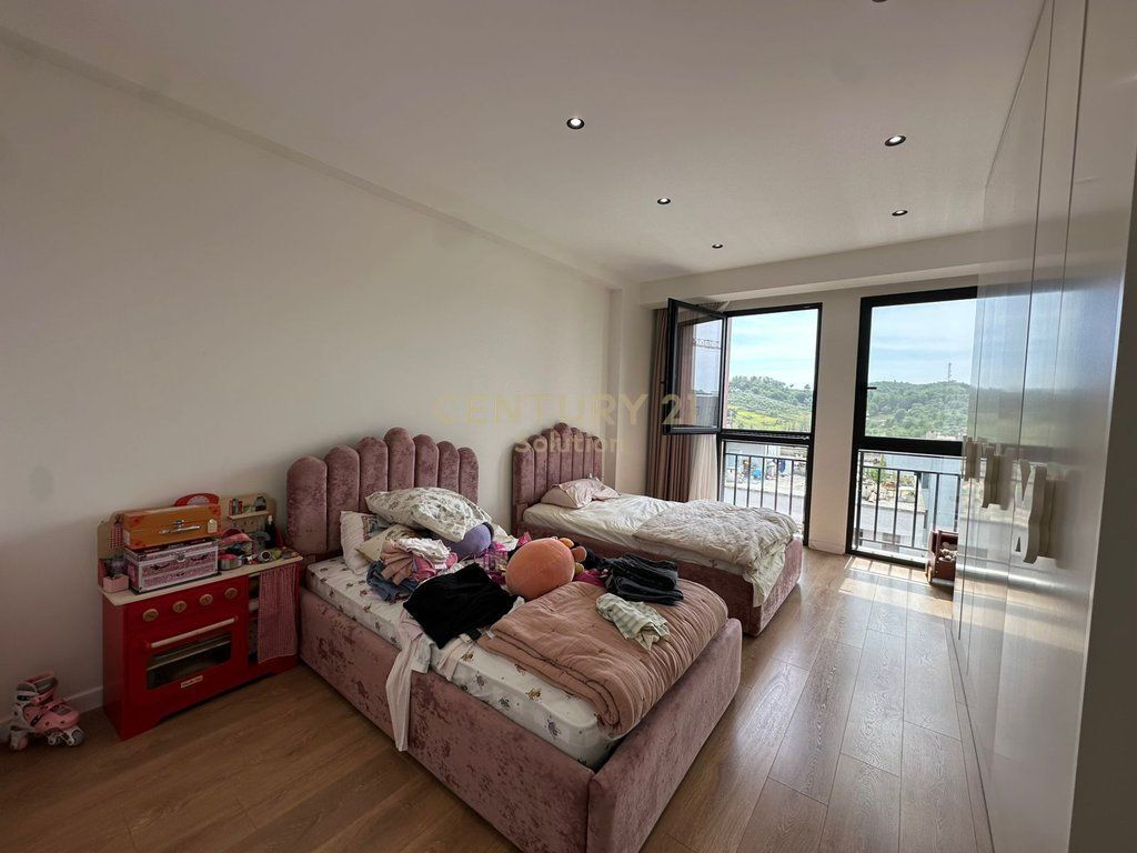 APARTAMENT 2+1+2 PER SHITJE NE ASTIR! 333,000 €