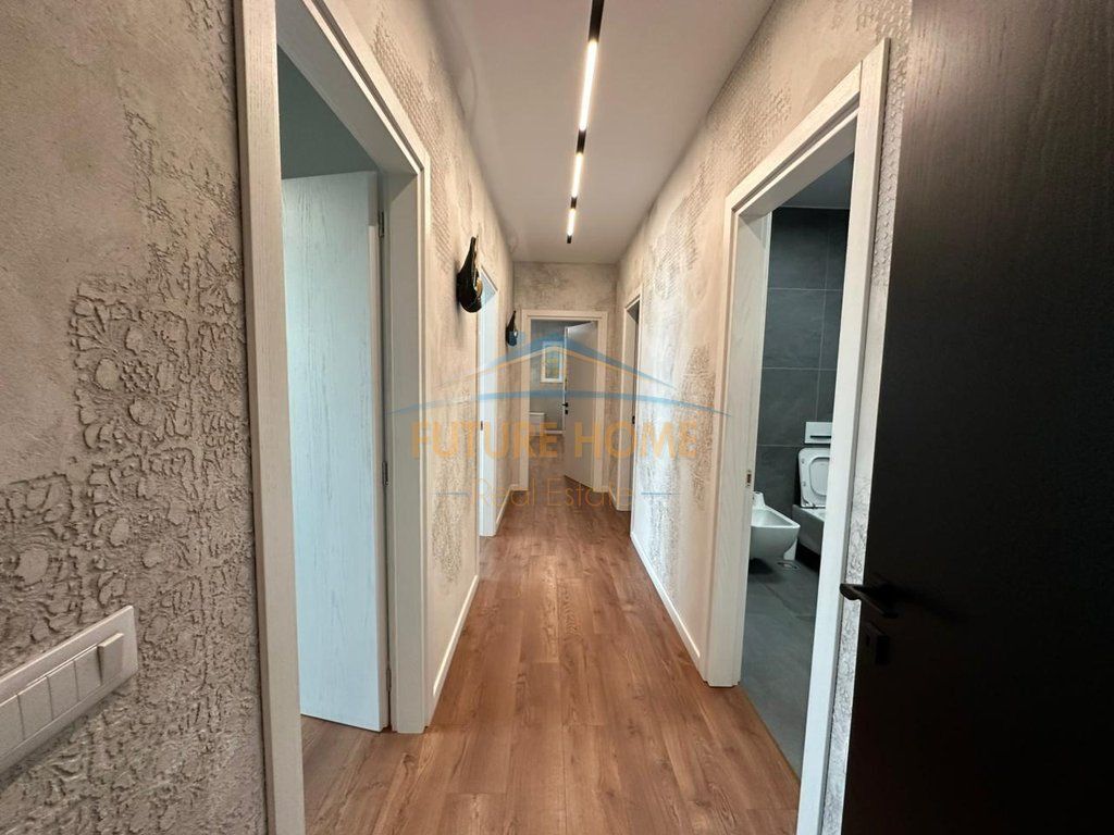 Qira,Apartament 2+1+parking, Prane Kompleksit Delijorgji !