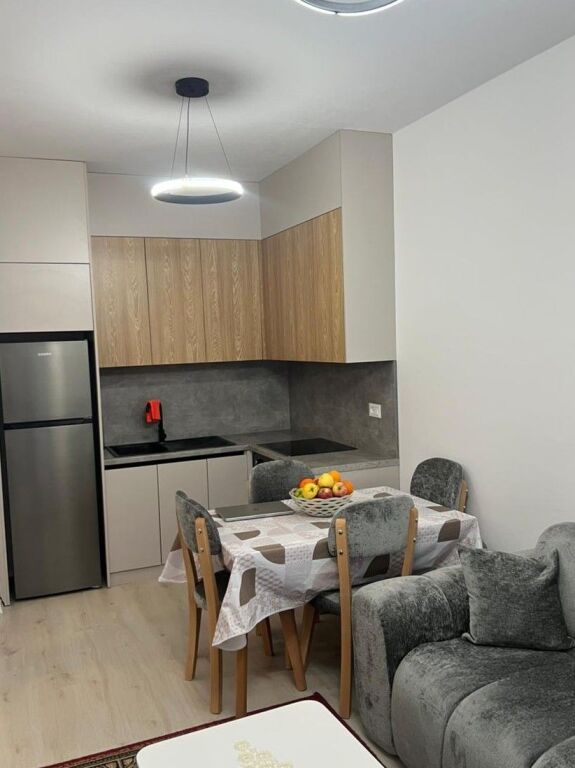 Appartamento 1+1 in affitto a Univers City