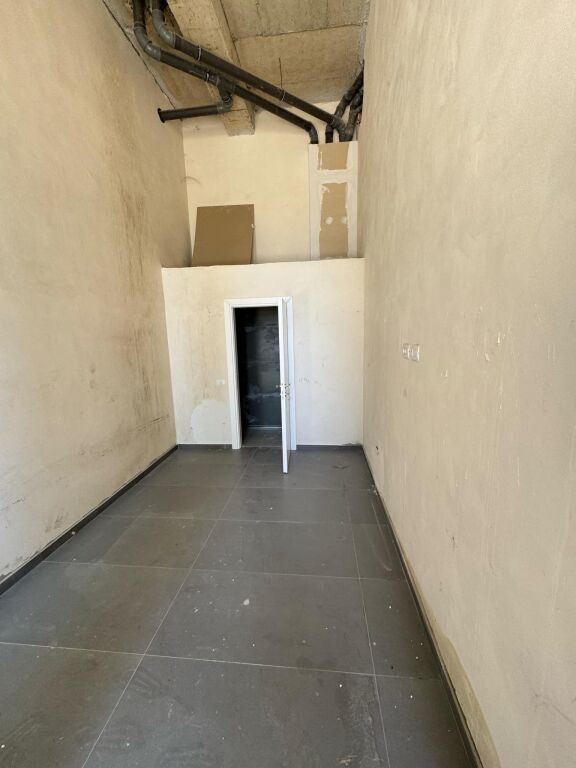 Dyqan për shitje | fusha e avjacionit, Clover residence