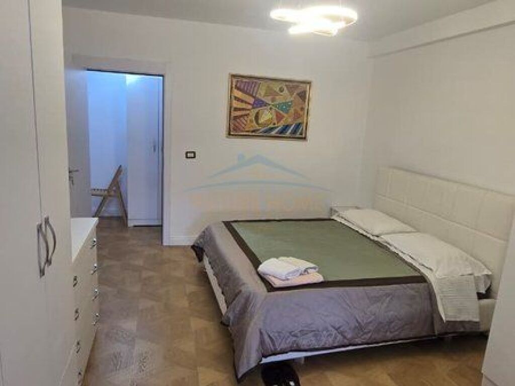 Shitet , Apartament 2+1 , Selite , Tirane