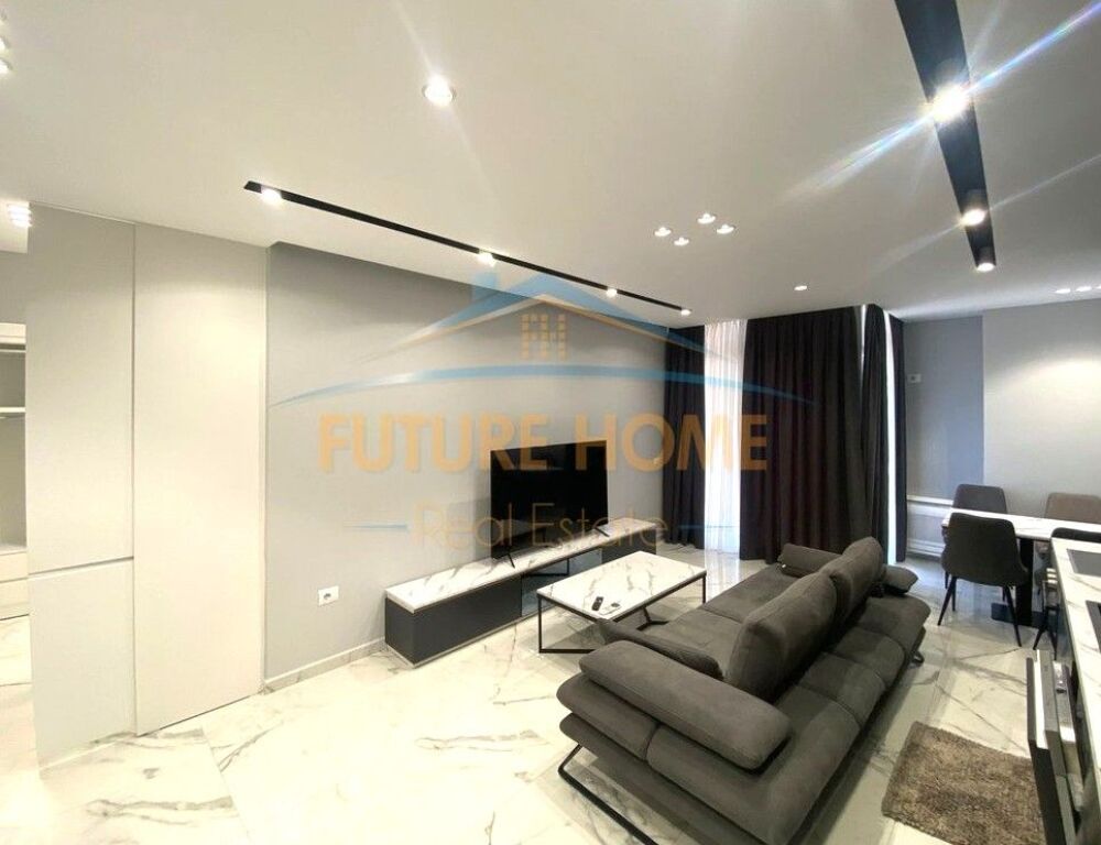 Shitet, Apartament 1+1, Rruga Panorama, Tiranë
