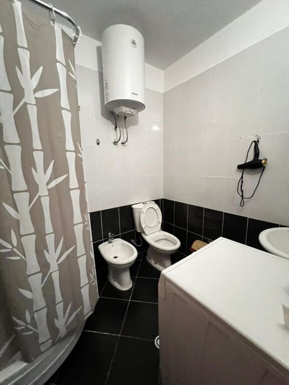 SHITET APARTAMENT 1+1 PRANE HOTEL BLEART, SHKEMBI I KAVAJES
