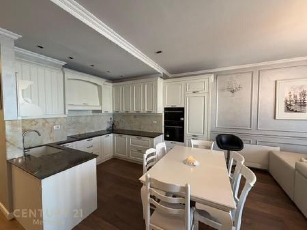 Jepet me Qira Apartament Elitar 2+1+2 tek Ambasador 3!
