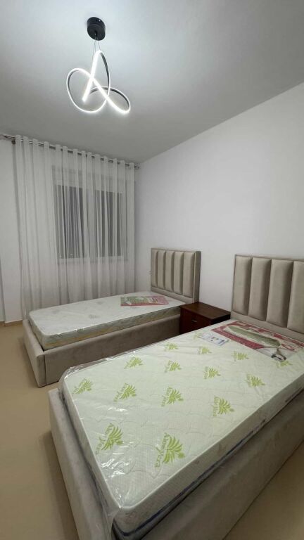 For rent Apartment 2+1+2, Ndre Mjeda street Star Complex 700 thousand lek