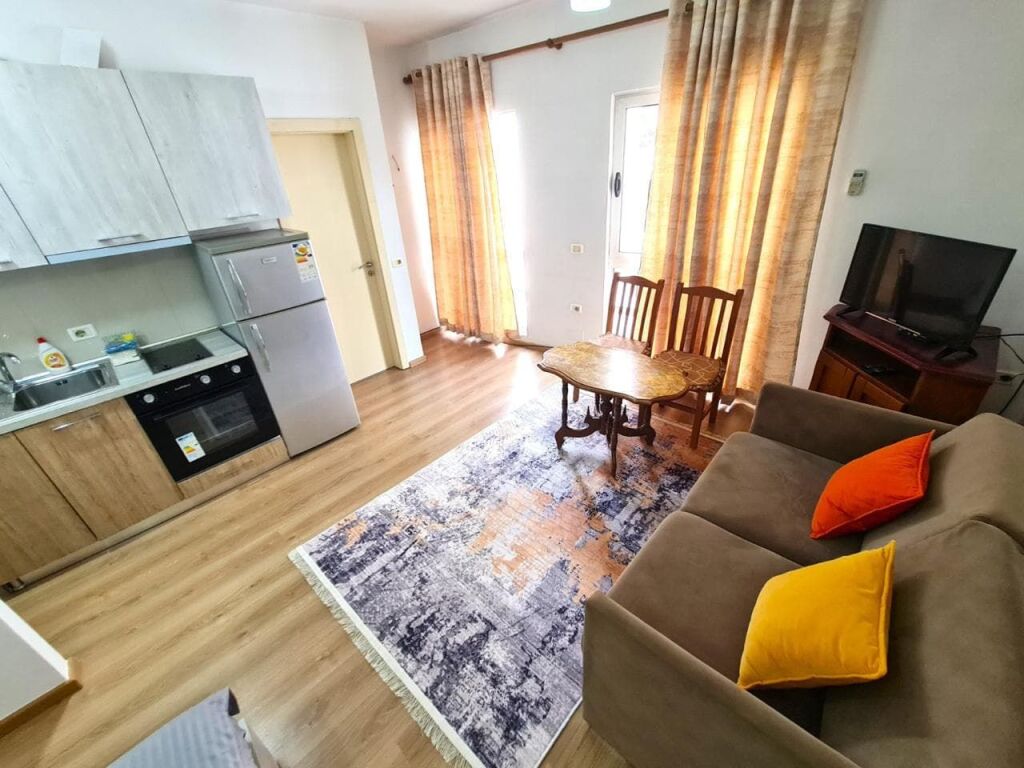 Garsoniere me qera tek Rruga e Dibres (ID BG175) Tirane​