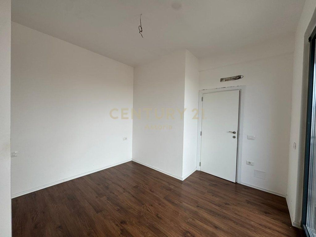 1+1 MODERN NË SHITJE TEK RRUGA E KOSOVARËVE 257,600 €