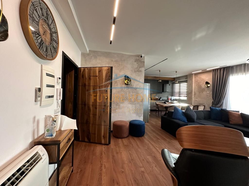 Qira,Apartament 2+1+parking, Prane Kompleksit Delijorgji !