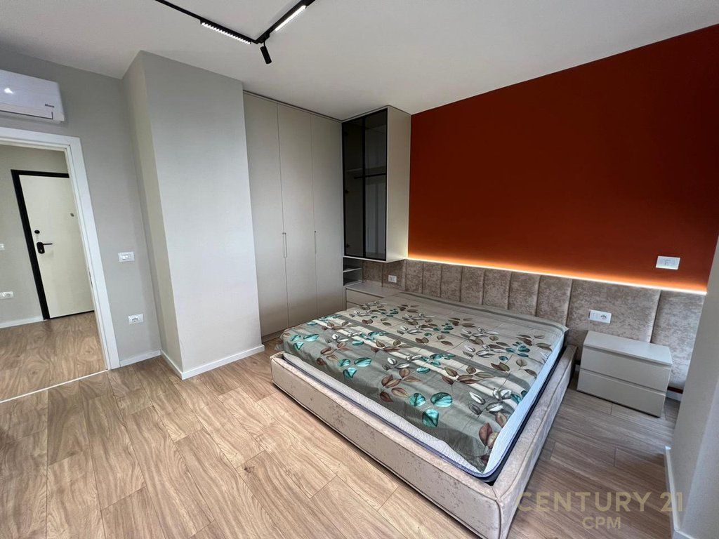 Apartament 1+1 tek Salillari, Kopshti Botanik Zoologjik, Tiranë