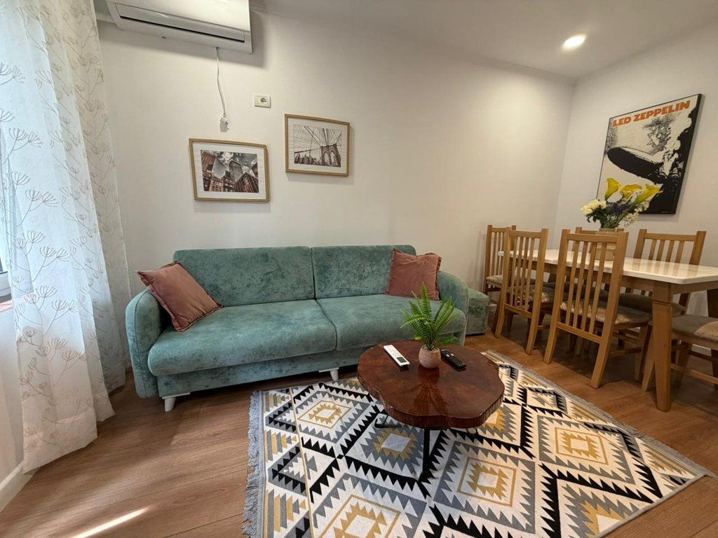 Affitto, Appartamento 1+1, 21Dhjetori, Tirana.