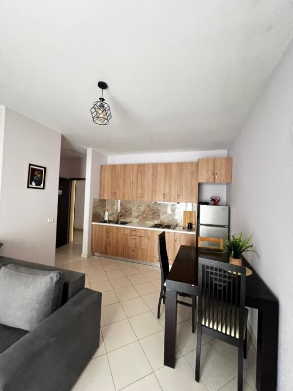 SHITET APARTAMENT 1+1 PRANE HOTEL BLEART, SHKEMBI I KAVAJES