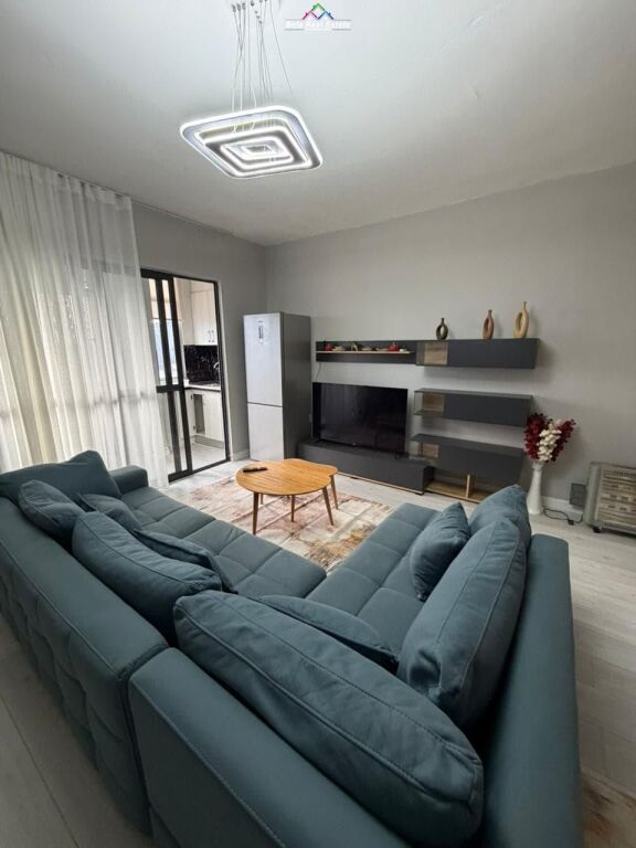 Apartament Me Qera 2+1 Perballe Maternitetit te Ri (ID B2201387) Tirane