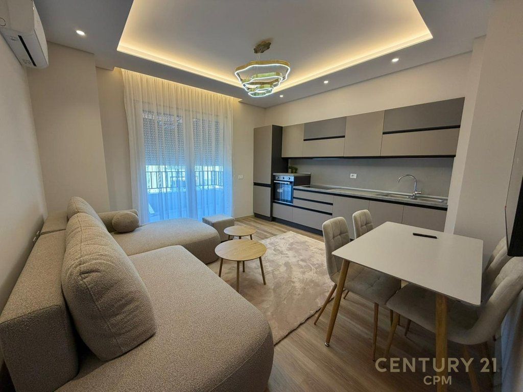 Apartament 1+1 Me Qira në Pazari i Ri, Sheshi Avni Rustemi