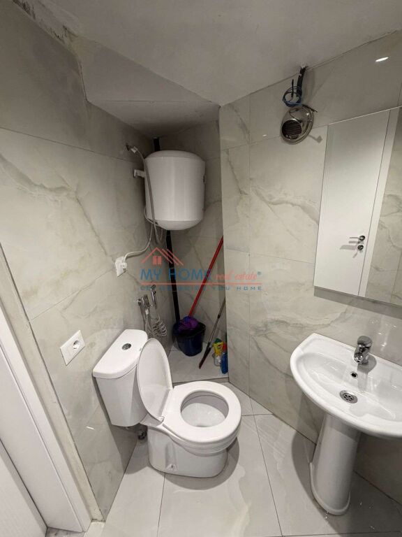 Apartment 1+1 for Rent at Brryli Tirana
