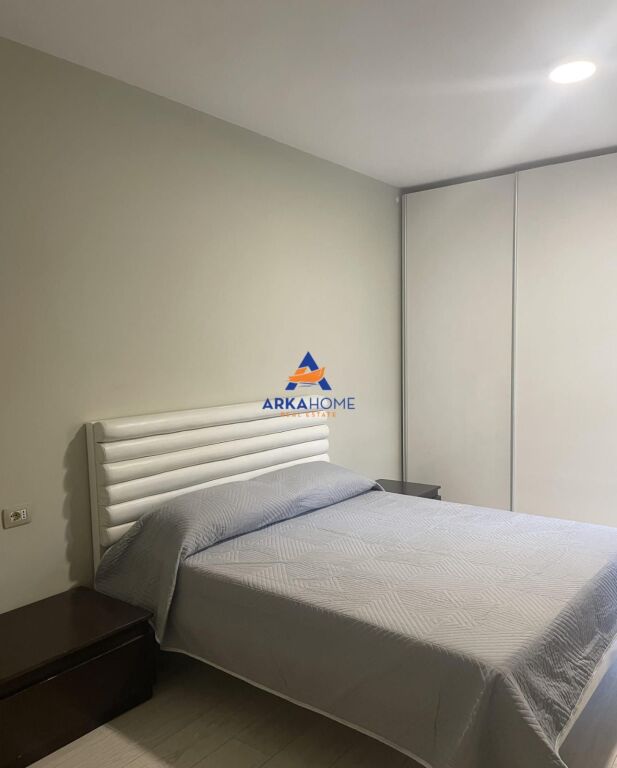 VENDESI APPARTAMENTO 2+1 "VICINO ALLA COLLINA DEL SOLE" 19.500.000 LEKE