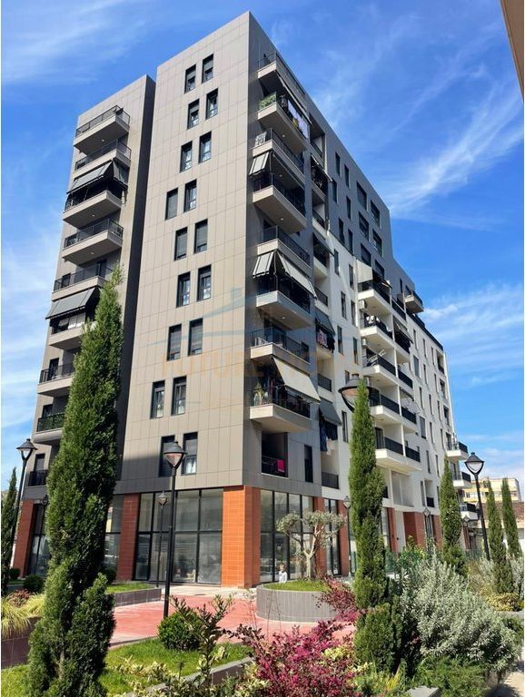Shitet Apartament 2+1+2, Trio Towers, Don Bosko