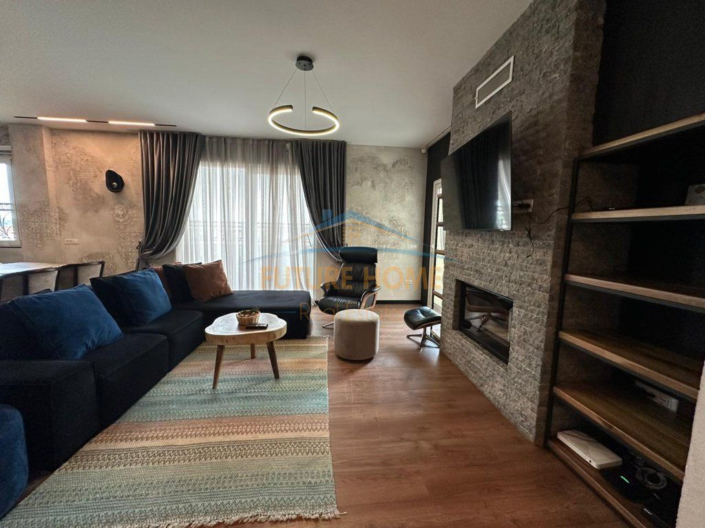Qira,Apartament 2+1+parking, Prane Kompleksit Delijorgji !