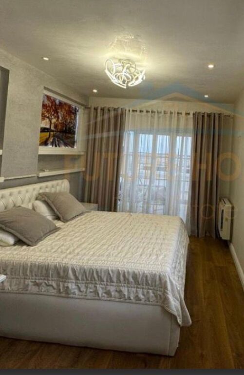 For sale, Apartment 3+1+2 Parking Spaces, Fresk
