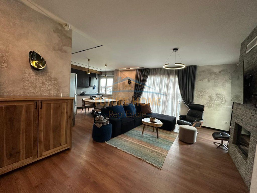 Qira,Apartament 2+1+parking, Prane Kompleksit Delijorgji !